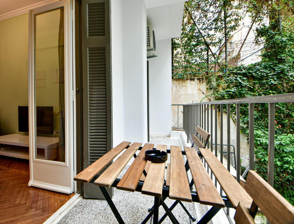Thiras Lovely Apartment By Zain Athens Luaran gambar