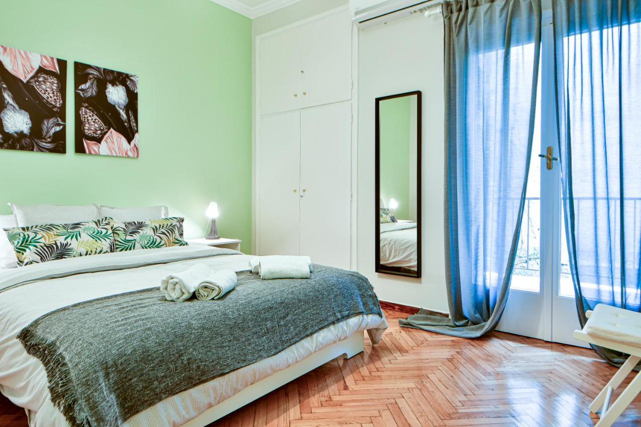 Thiras Lovely Apartment By Zain Athens Luaran gambar